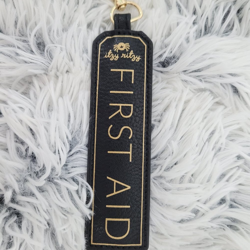 Itzy Ritzy Tidy Tag - First Aid